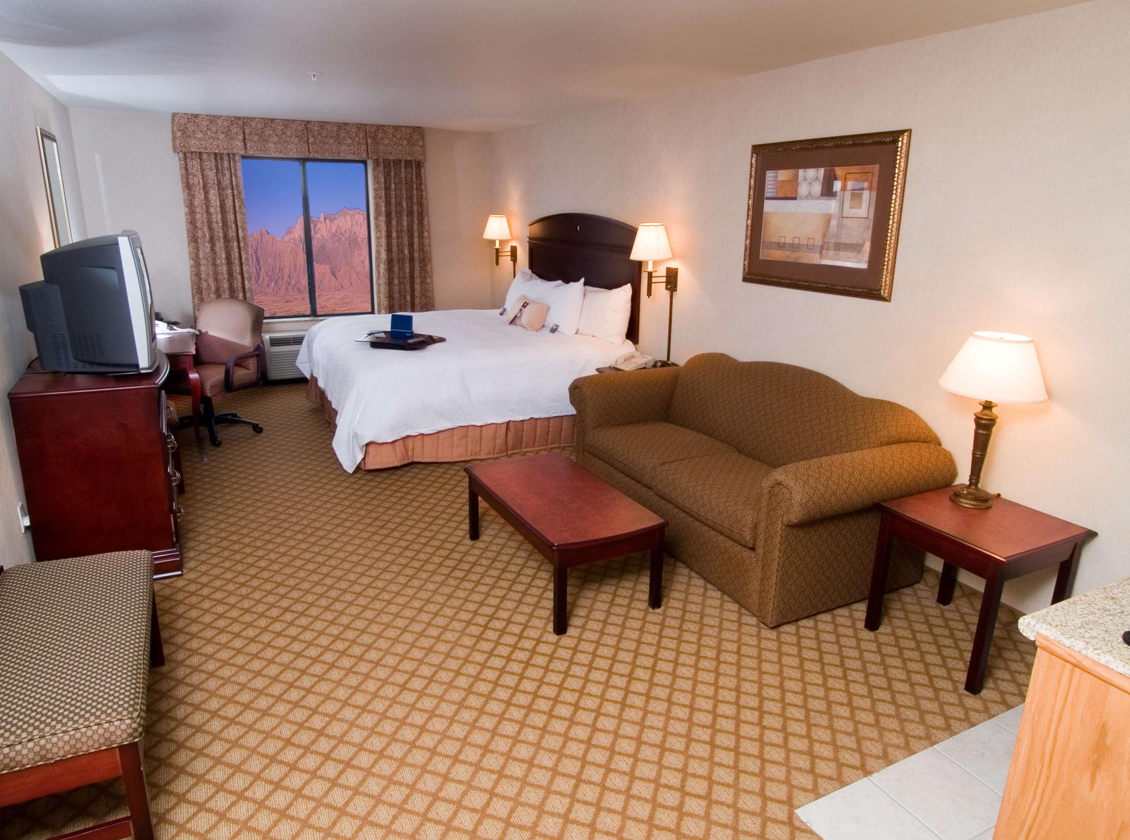 Hampton Inn & Suites Farmington Oda fotoğraf